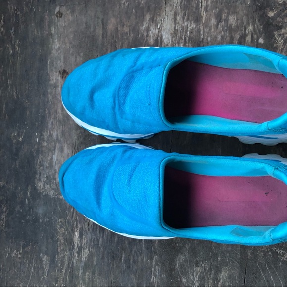 Skechers GOwalk 2 Women’s Aqua Blue Super Sock Sneakers Size 8.5 - Picture 8 of 11